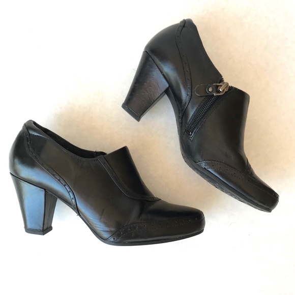 Clarks Shoes - Clarks Artisan Ankle Booties